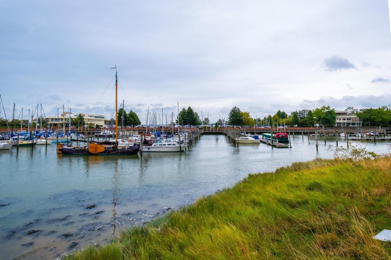 1 Night Free Comfortable Ensuite Rooms, Gillingham - Sk Hoo Exteriör bild